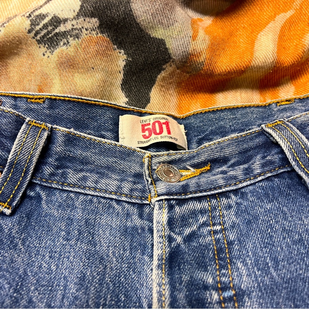 Levi’s Original 501®️ Denim Jeans | Straight Leg Button Fly Size 38W 32L